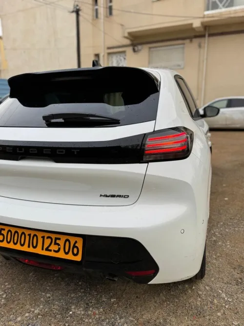 Peugeot 208 2025 Hybrid