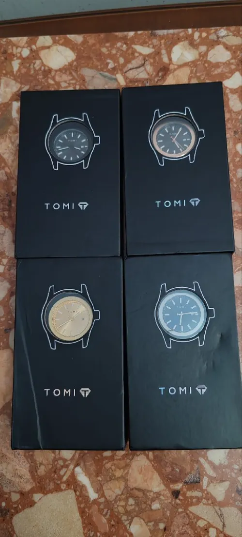 Montre TOMI