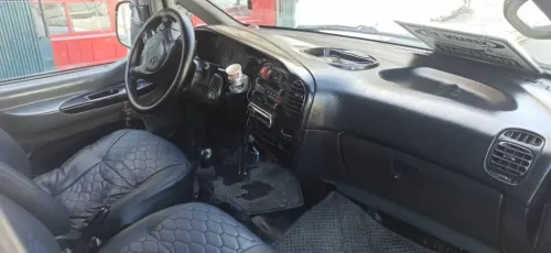 Hyundai H1 2005