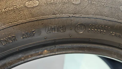 2 Pneu 215 55 17 Continontal