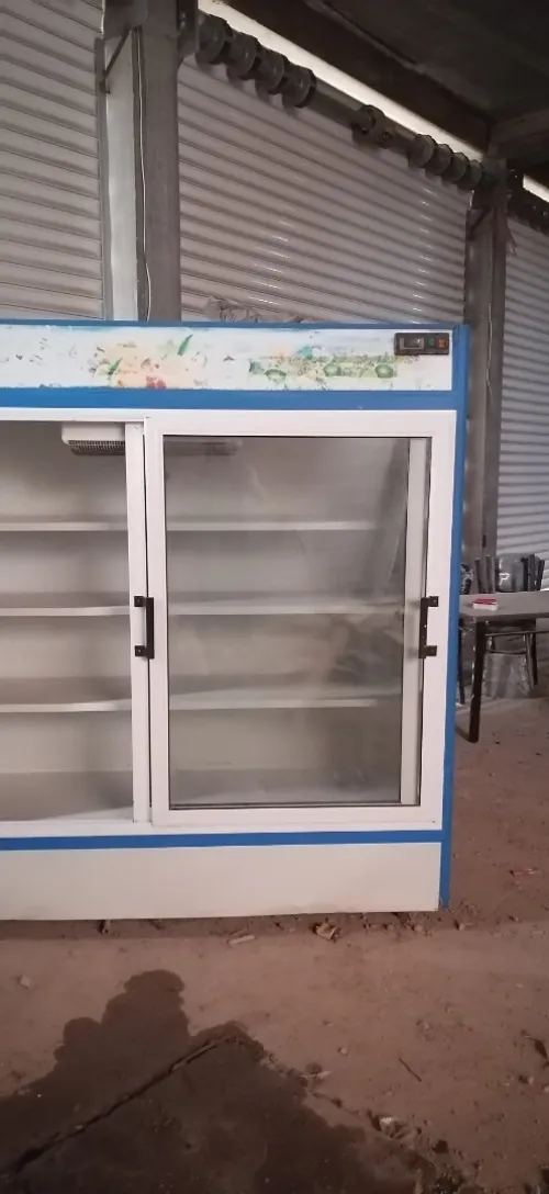 Frigo présentoire 2m