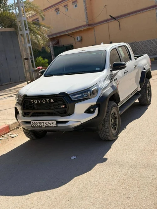 Toyota Hilux GR Sport 2025 GR