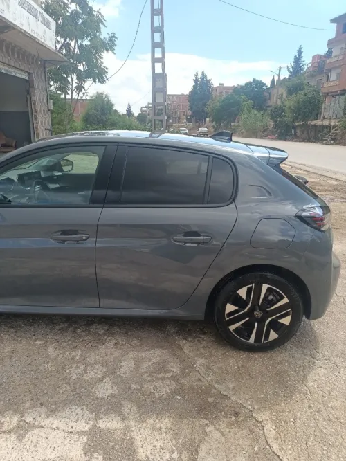 Peugeot 208 2024 Allure Pack