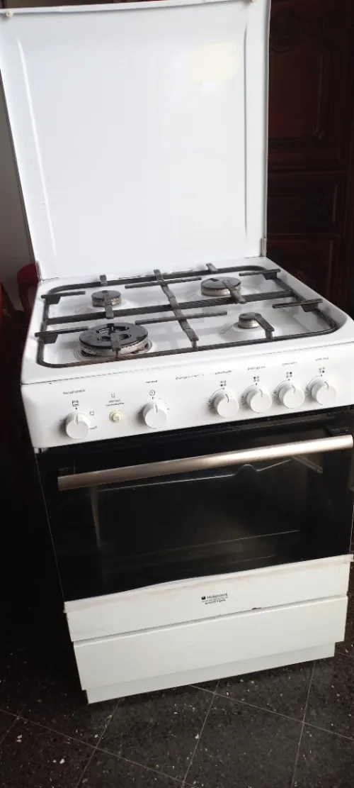 Cuisinière Hotpoint Ariston