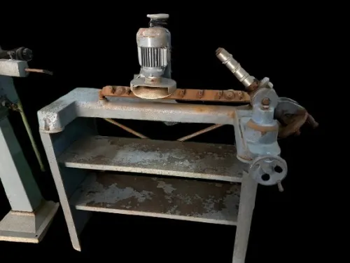 AFFUTEUSE MACHINE OUTILS 