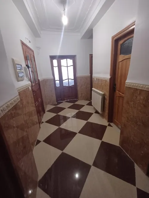Location Appartement F4 Blida Blida