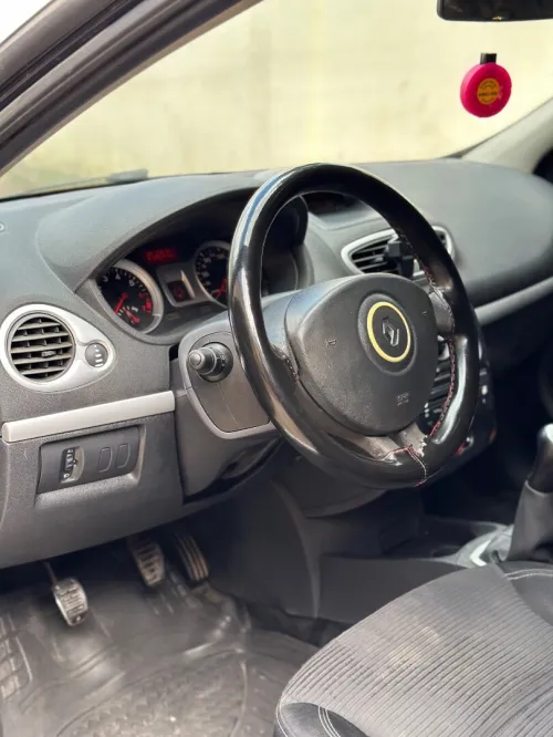Renault Clio 3 2012 Night and Day