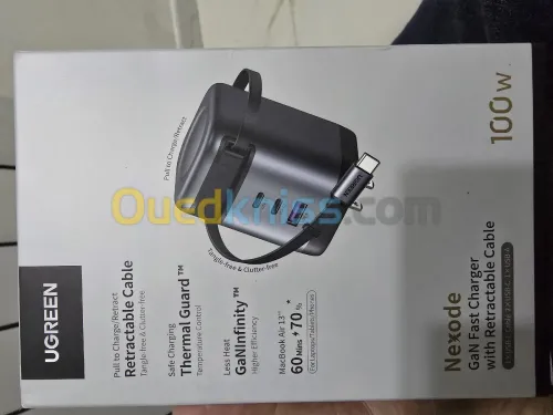 Ugreen nexode  100watt retractable type C 