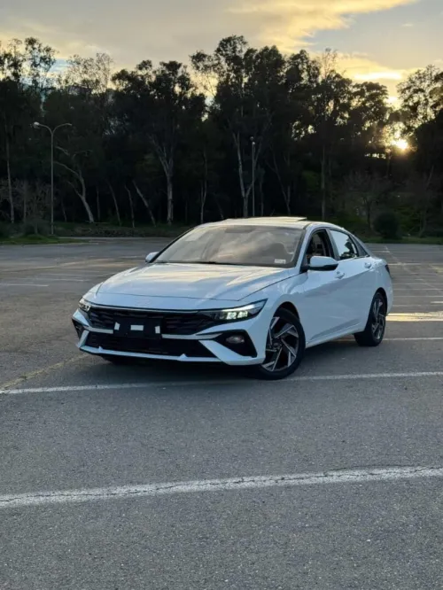 Hyundai Elantra 2025 