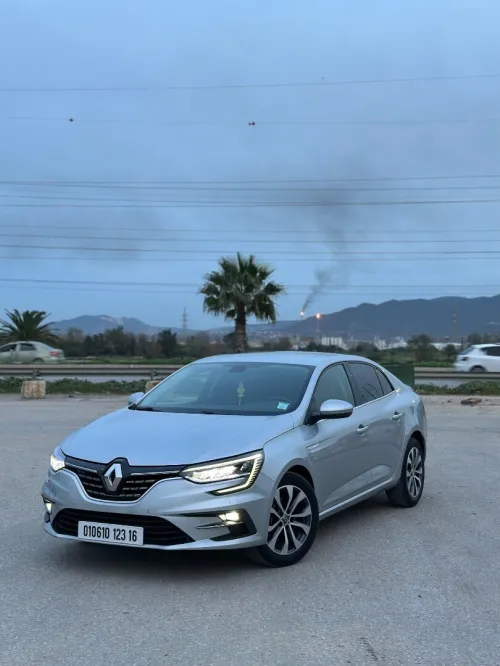 Renault Megane 4  2023 