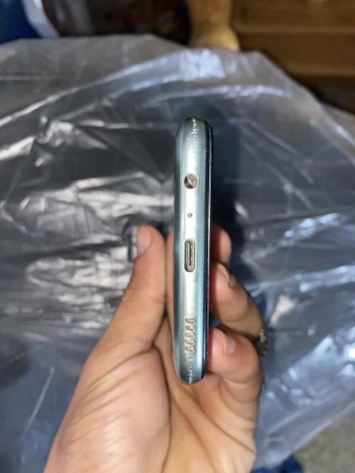 Samsunge F04