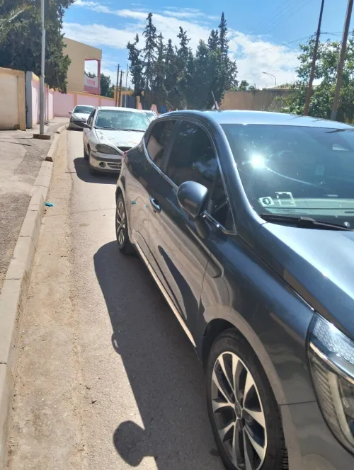 Renault Clio 5 intense plus 2021 Intense