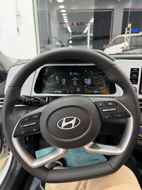 Hyundai Elantra 2025 GLX