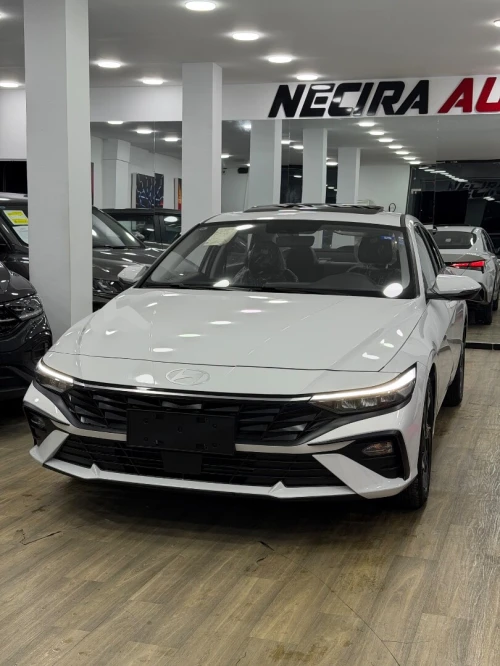 Hyundai Elantra 2025 GLX