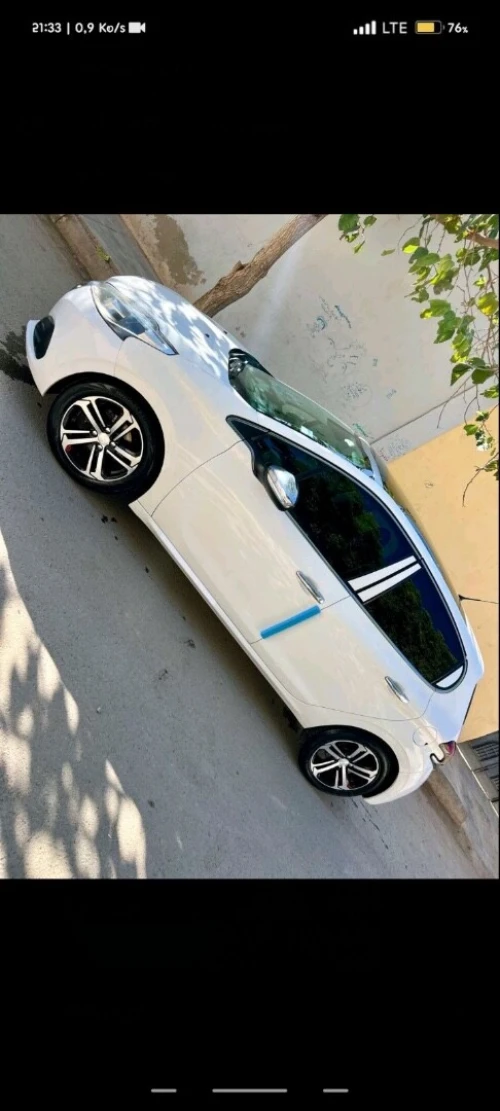 Peugeot 208 2016 
