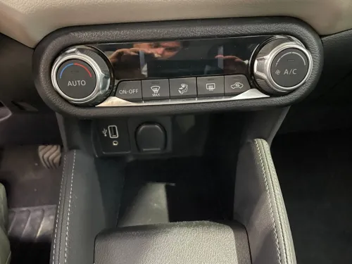 Nissan Micra 2022 Visia +