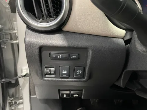 Nissan Micra 2022 Visia +
