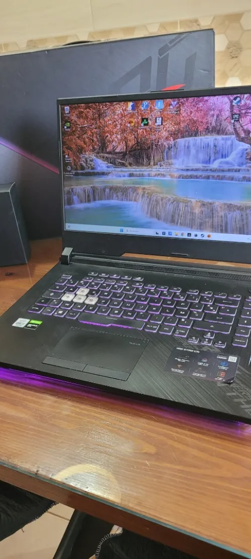 Asus ROG | 40 GB RAM | i7 | GTX 1650 TI | 512 SSD + Souris D'origine