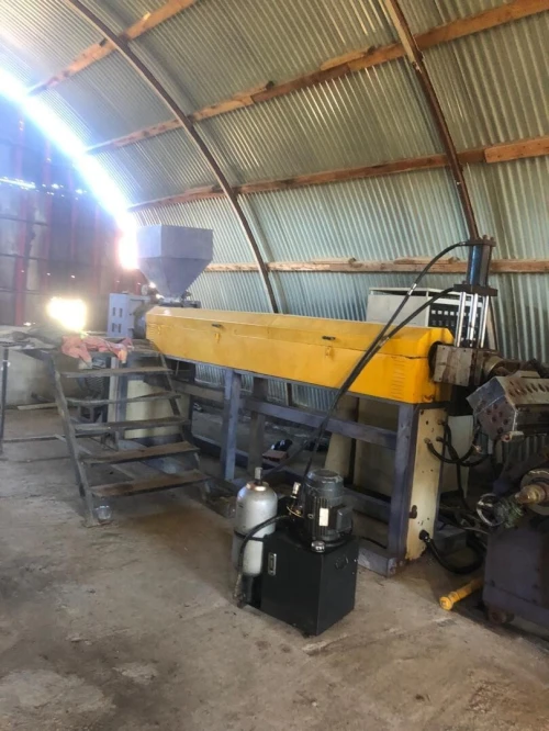 Machine pour Goblet plastique 