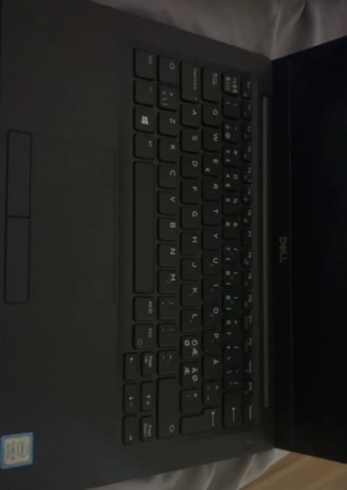Dell Latitude 7390 i5 8Go RAM SSD 256Go  Très bon état