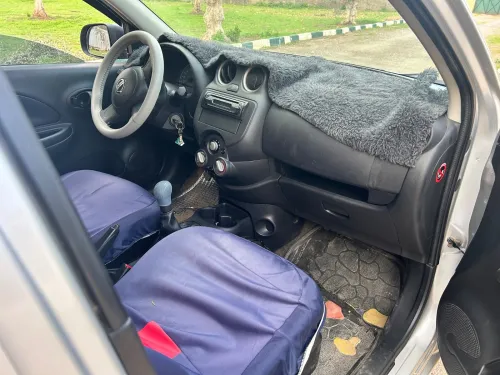 Nissan Micra 2015 Visia +