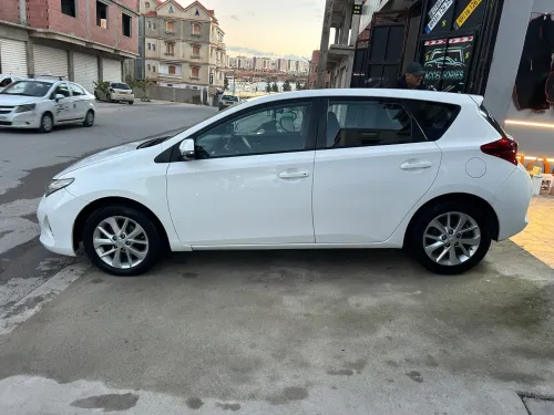 Toyota Auris 2013 Dynamique +