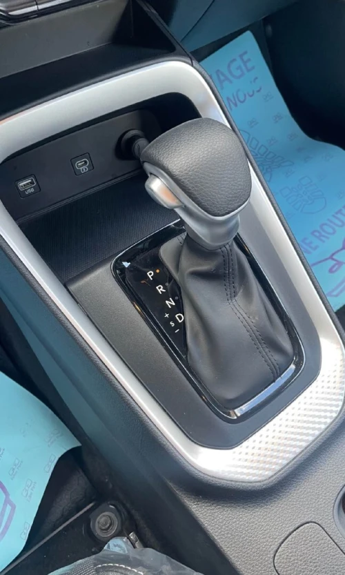 Kia Sonet  2025 Luxury