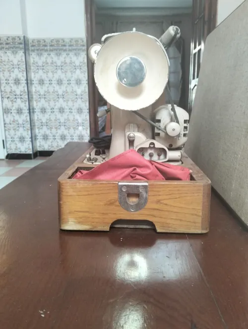 Machine a coudre 