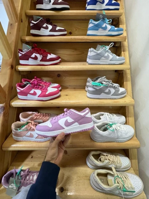 NIKE dunk Low