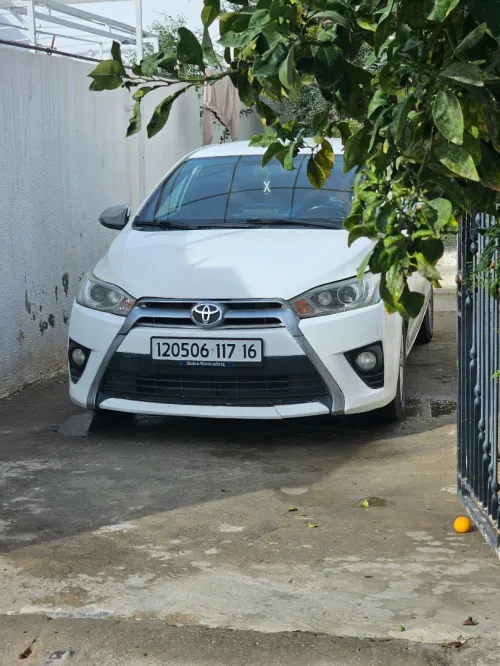 Toyota Yaris 2017 Red Edition