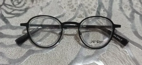 Lunettes originales francaises italiennes et japonaises de vue