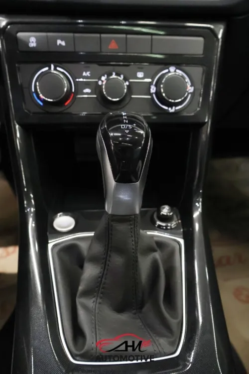 Volkswagen Tharu 2026 XR MPI