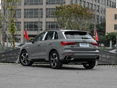 Audi Q3 2026 QUATTRO DYNAMIC