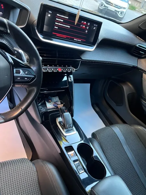 Peugeot 2008 2021 GT
