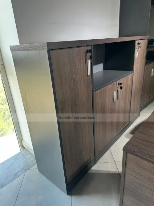 Bureau administratif moderne 