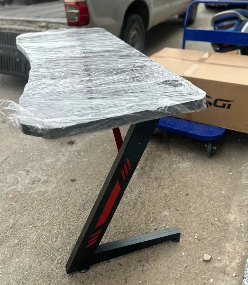 BUREAU GAMING KIRO 140cm