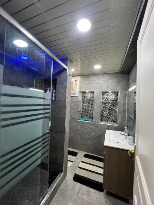 Location vacances Appartement Niveau de villa F2 Alger Dely brahim