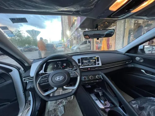Hyundai Elantra 2025 GLX