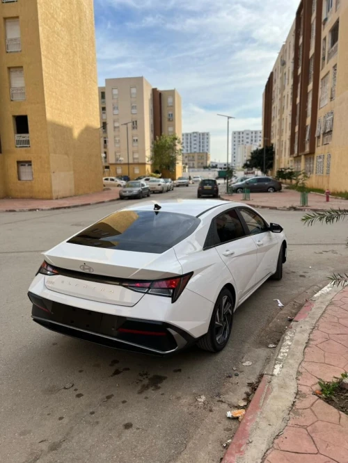 Hyundai Elantra 2025 GLX
