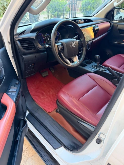 Toyota Hilux 2018 LEGEND SC 4x4