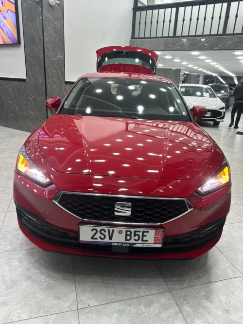 Seat Leon 2022 RED STEAL