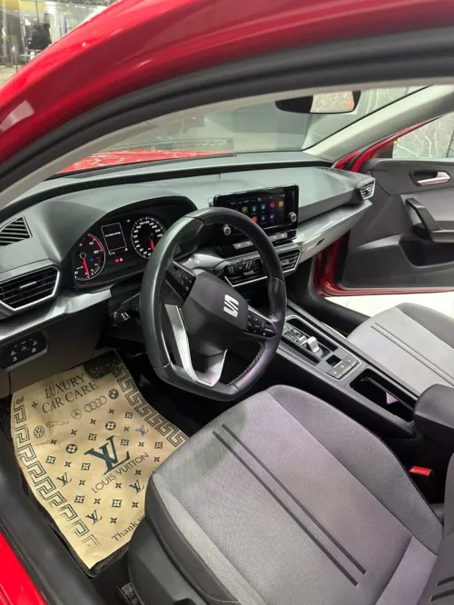 Seat Leon 2022 RED STEAL