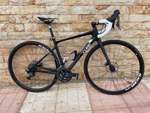 Cube ATTAIN SL / velo de course / route