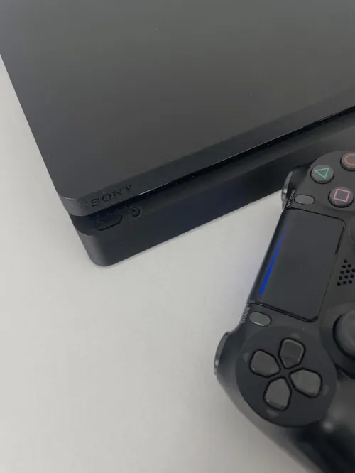 PS4 Slim 500Go + Manette originale