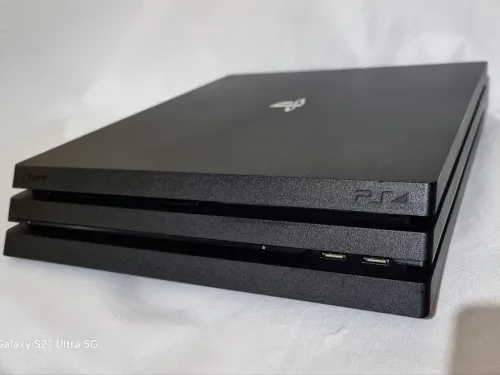 PlayStation PS4 Pro 1To