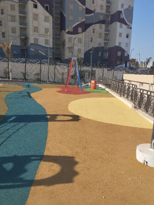 Gomme synthétique, acrylique epdm, revêtements salle de sport et terrains