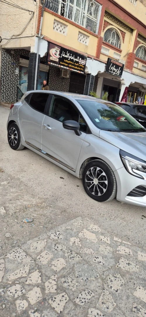 Renault Clio 5  2023 Evolution