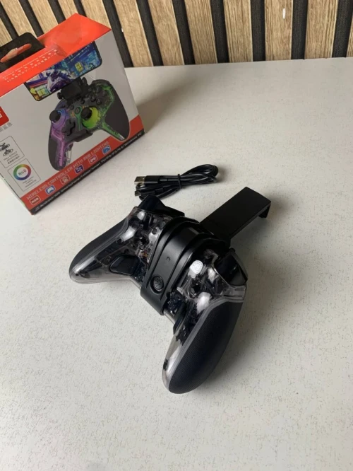(التوصيل فقط)  Manette de jeu sans fil IPEGA PG-9666TH avec poignets lumineux RGB - يد تحكم لاسلكية