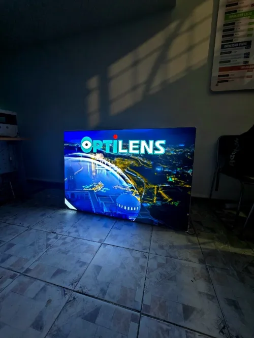 Cadre Lumineux LED Haute Qualité Photo & Logo - Sur Mesure