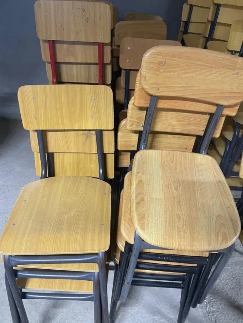 Lot matériel scolaire pour école ou préscolaire Bon état